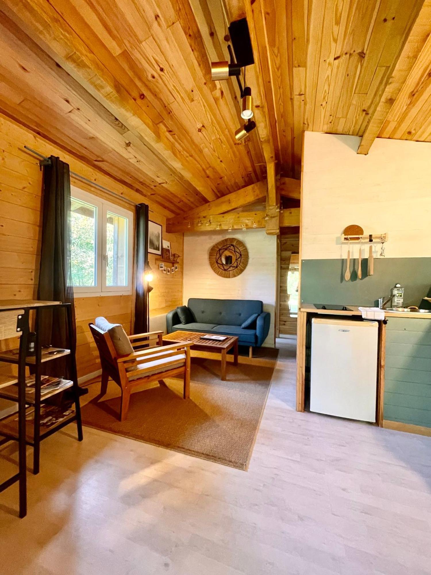 Cabane Au Milieu Des Pins - Domaine Temali ラブーエール エクステリア 写真